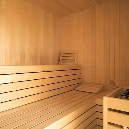 Amazing In With Sauna Сasa de vacaciones Makarska